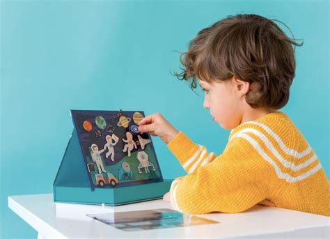 Petit Collage magnetische speeldoos met museumthema