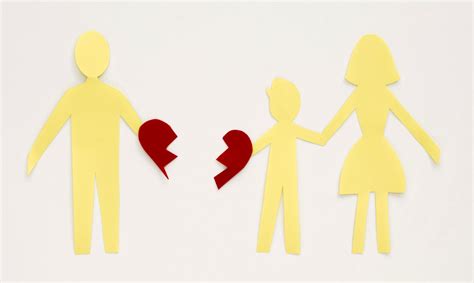 Illustratie van de muur van scheiding die wordt afgebroken door Christus, met Joden en niet-Joden die samenkomen.