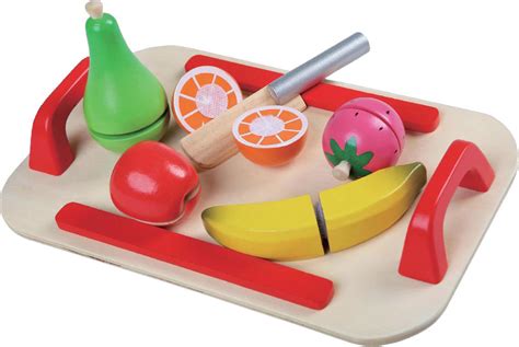 Een kleurrijke houten snijplank met diverse soorten speelgoedfruit die in tweeën gesneden kunnen worden dankzij klittenband.