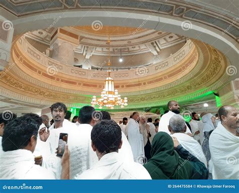 Een foto van de heuvels Safa en Marwa in Mekka, Saoedi-Arabië, als visuele representatie van de religieuze oorsprong van de naam.