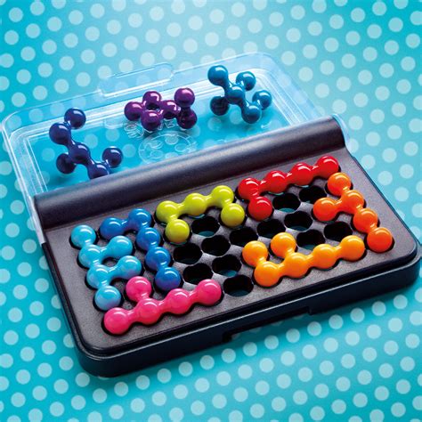 foto van de Brain Train, een kleurrijke smart game met blokjes