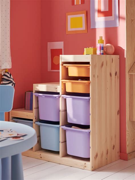 voorbeeld van Ikea Trofast systeem met speelgoedbakken