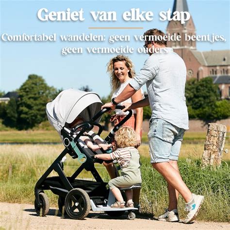 Collage van verschillende kinderwagenaccessoires: draagdoek, meerijdplankje, duowagen.