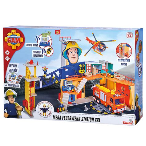 Verschillende soorten Brandweerman Sam speelgoed, waaronder voertuigen en accessoires