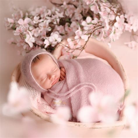 Babypictogram of een schattige foto van een pasgeboren baby