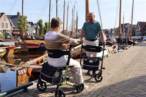 Schematische weergave van het ErgoRide zitje met ondersteuning voor de benen