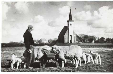 Historische foto van een astronautenstoel, de inspiratie voor het eerste Volvo kinderzitje.