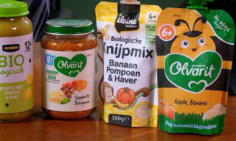Illustratie die de verschillende typen babyvoeding toont, zoals zuigelingenvoeding en opvolgmelk.
