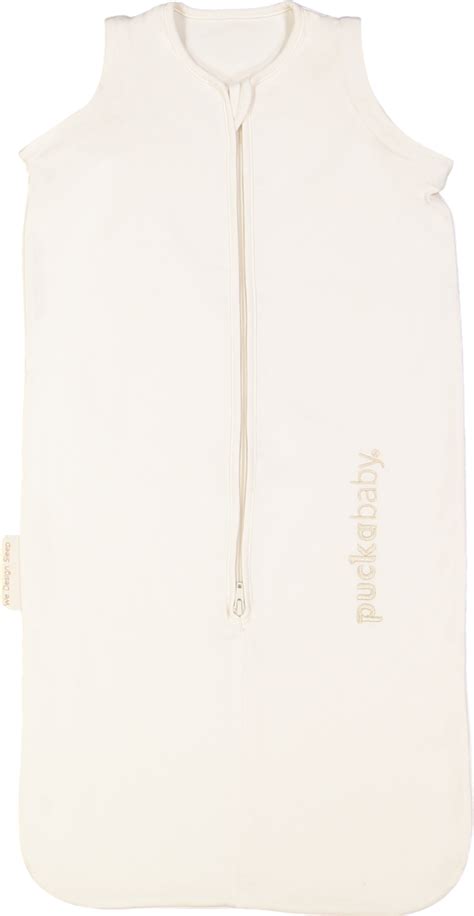 Visualisatie van de Puckababy Mini slaapzak met open ritsen voor de armpjes.