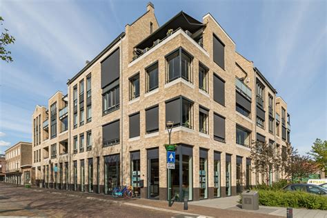 Foto van het pand aan de Raadhuisstraat 61 in Voorburg