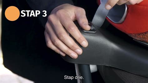 Diagram dat de correcte installatie van een ISOFIX-autostoel laat zien, inclusief de klik-indicatie