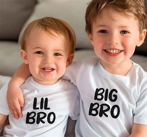 Visuele weergave van een baby met een 'Grote Broer' hoodie.
