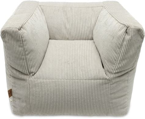 Detail van de ribstof textuur van de Jollein kinderfauteuil