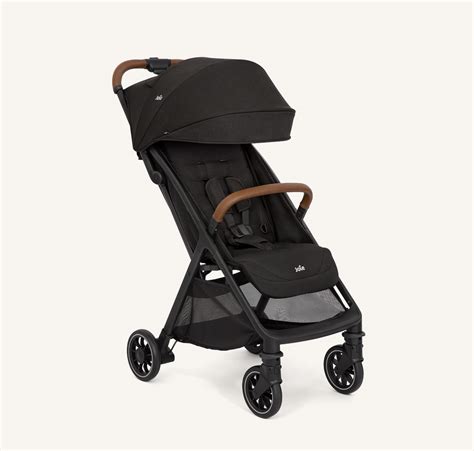 Illustratie van de compact opgevouwen Joie Pact Lite buggy met draagtas