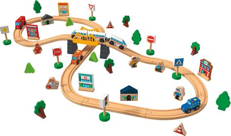 Illustratie van een gedetailleerde houten treinbaan met diverse accessoires zoals bruggen, huizen en bomen.