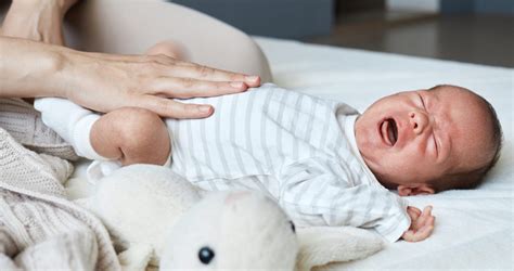 baby met krampjes