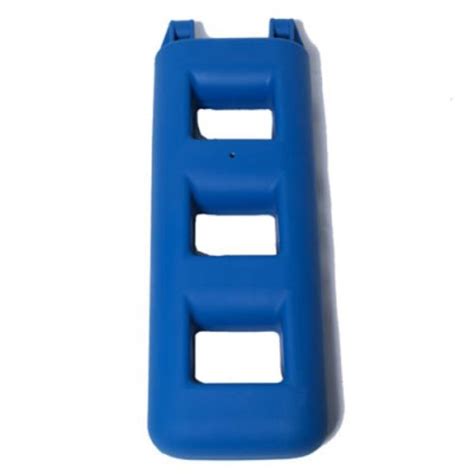 Verschillende soorten stootwillen die gebruikt kunnen worden als paardenspeelgoed.