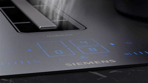 Gedetailleerde inductiekookplaat met LED-lichten en geluidseffecten