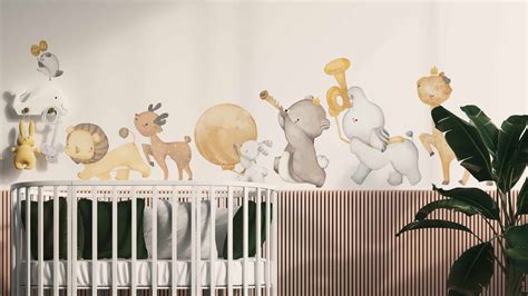 diverse voorbeelden van muurstickers voor een babykamer