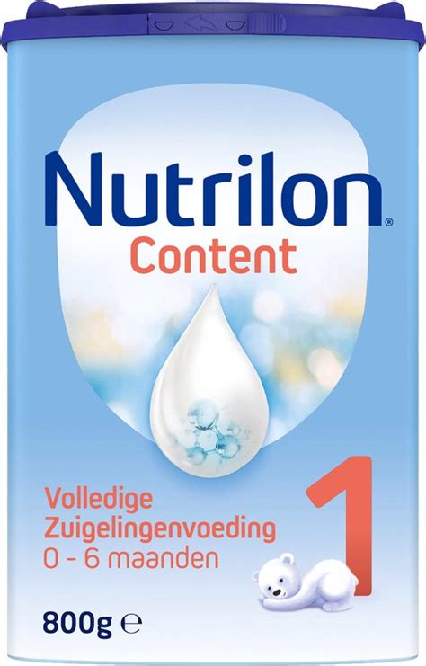 Verpakking van Nutrilon Content 1 met een baby op de achtergrond