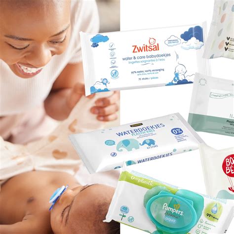 Illustratie van een baby die met een stapel verschillende billendoekjes speelt