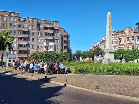 Foto van het pand aan de Regentesselaan 20 in Den Haag, waar het eerste consultatiebureau werd geopend.