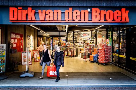 Visuele weergave van het Dirk van den Broek logo met de slogan