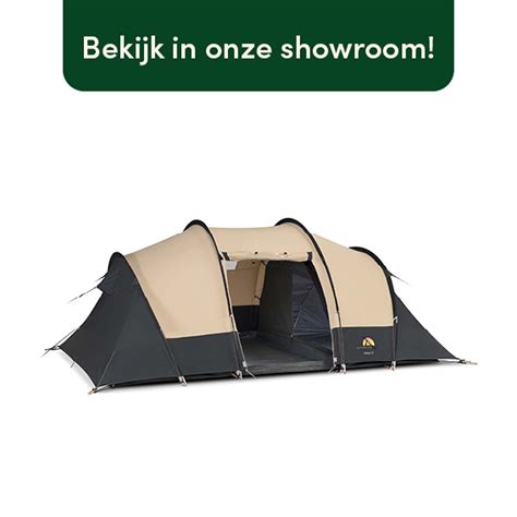 Interieurfoto van de Safarica Chicco 2 met de twee slaapcabines tegenover elkaar