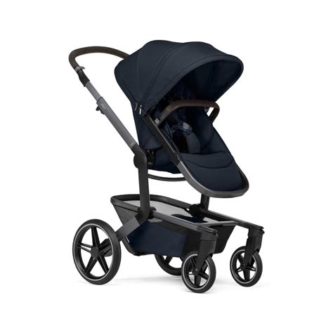 Illustratie van de Joolz Day5 kinderwagen in Navy Blue