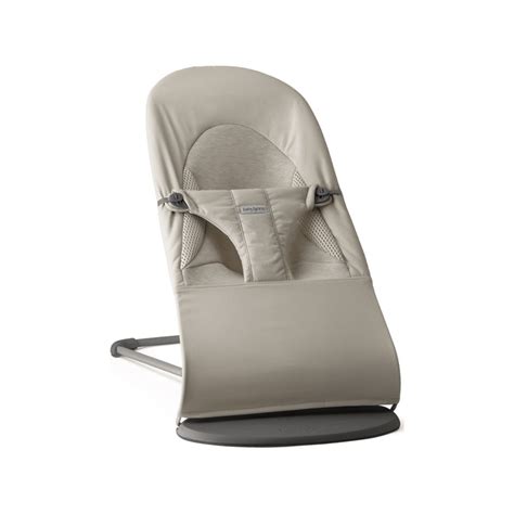 BabyBjörn Balance Soft wipstoeltje in gebruik met een baby