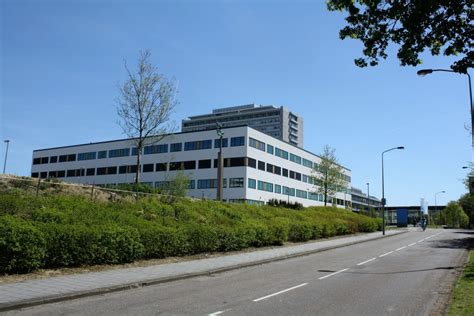 Tabel met adressen aan de Henri Dunantstraat in Heerlen, met details over gebruiksdoel, bouwjaar en energielabel.