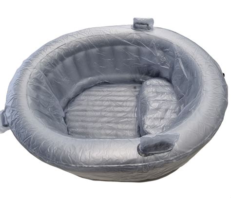 Illustratie van een opblaasbaar bevalbad