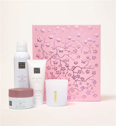 Luxe Rituals cadeaupakket met douchegel, bodylotion en geurkaars