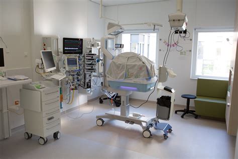 Foto van een NICU-afdeling in een ziekenhuis