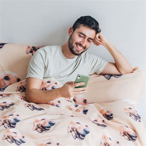 Illustratie van een gepersonaliseerd dekbedovertrek met een uniek ontwerp