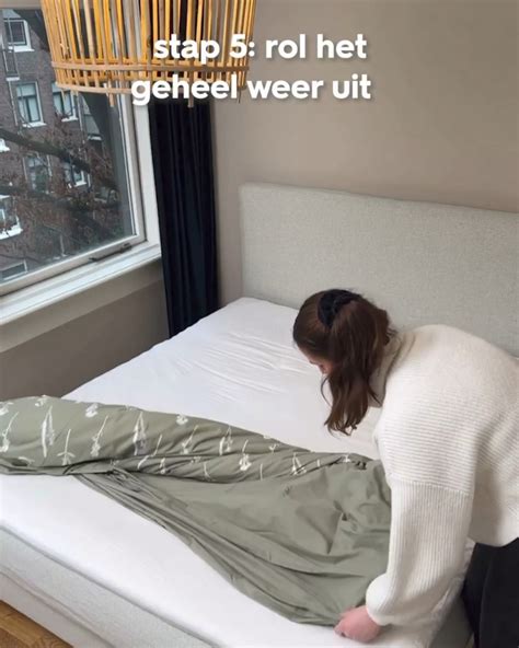 Detailfoto van de stiknaden op een dekbedovertrek