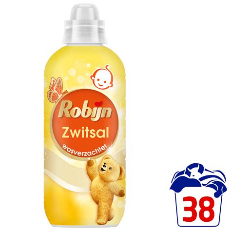 Fles Robijn Zwitsal wasverzachter met focus op de recyclebare verpakking en het ecologische aspect.