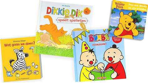 Collage van kinderboekjes met Bijbelse thema's en muzieknoten.