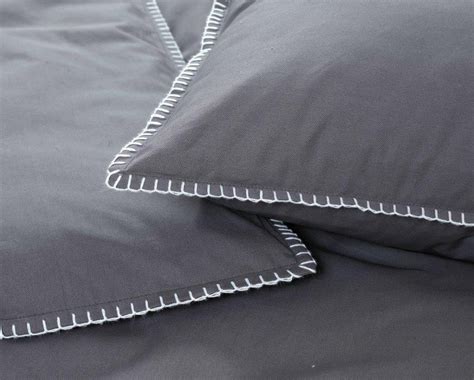 Detail van de textuur van het Percale katoen, met nadruk op de fijne weving.